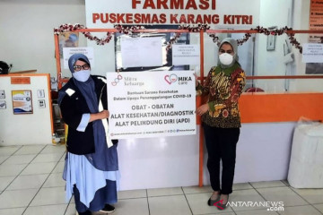 Mitra Keluarga salurkan obat dan alat kesehatan untuk puskesmas