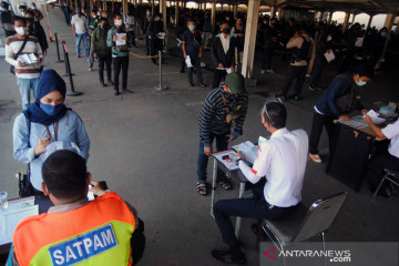 Jumlah penumpang KRL di Stasiun Bogor meningkat saat perpanjangan PPKM