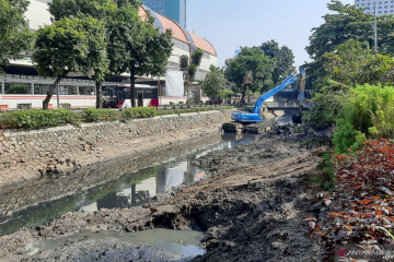 Antisipasi banjir, petugas Sudin SDA Jaksel disiagakan 24 jam