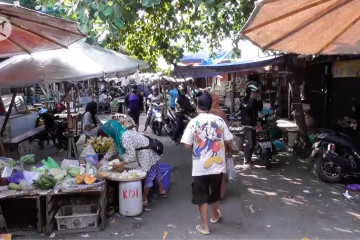 Pasar di Semarang tetap buka dengan syarat selama PPKM darurat