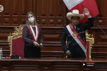 Pedro Castillo resmi dilantik sebagai presiden baru Peru