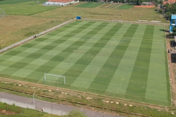 Desa di Pekalongan ubah lahan tidak produktif jadi lapangan bola standar FIFA