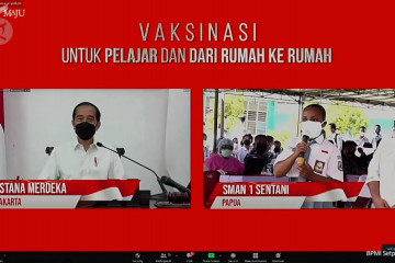 Presiden saksikan vaksinasi COVID-19 serentak untuk pelajar SMP dan SMA