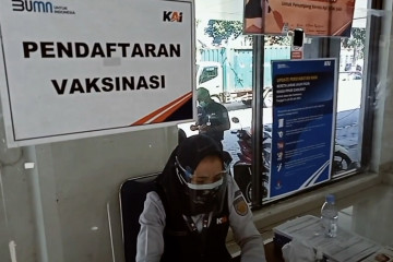 Stasiun Madiun layani vaksinasi bagi calon penumpang