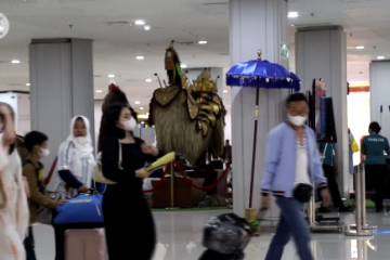Jumlah kedatangan & kepergian di Bandara Ngurah Rai turun  85%