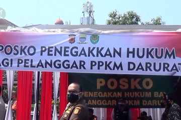 Polda Jabar siagakan 106 titik penyekatan PPKM darurat