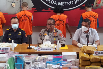 Polisi gagalkan kiriman paket berisi satu kilogram sabu dari Nigeria