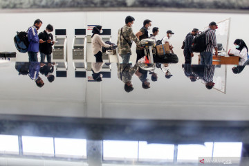 Jumlah Penumpang Bandara Juanda semester pertama turun 22 persen