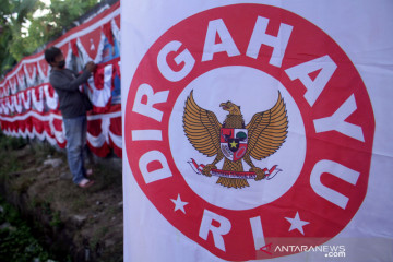 Penjualan bendera dan umbul-umbul meningkat jelang HUT Kemerdekaan RI