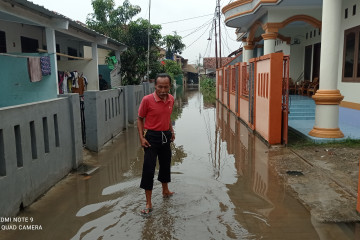 Puluhan warga korban banjir di Lebak mengungsi