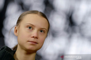 Greta Thunberg dan para demonstran blokir akses gedung kementerian