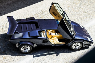 Lamborghini lahirkan kembali Countach, diduga mobil hibrida