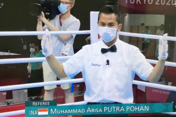 Boy Pohan bangga wakili Indonesia pimpin laga final tinju Olimpiade