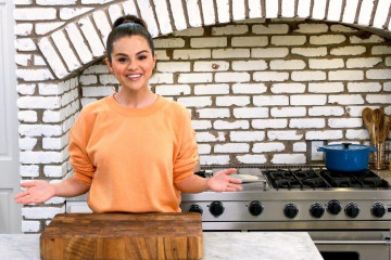 Acara masak Selena Gomez tayang bulan ini di Asia