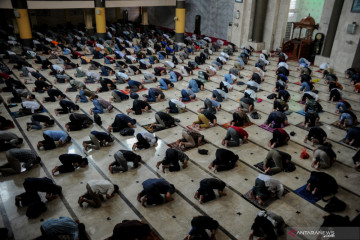 Masjid Raya Bandung kembali gelar shalat Jumat berjamaah