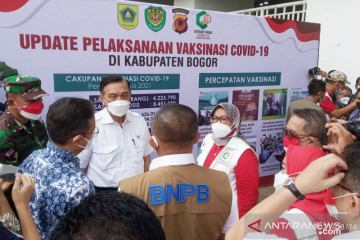 Menko Marves dan Menkes tinjau vaksinasi 11.000 dosis di Bogor
