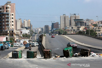Tangki BBM meledak di Lebanon, sedikitnya 20 tewas