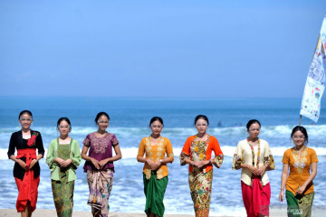 Kekuatan kebaya yang tetap berjaya