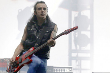 Bassis Simon Gallup undur diri dari The Cure