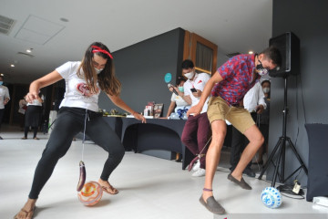 Sejumlah WNA tamu hotel di Bali ikuti lomba HUT Kemerdekaan RI