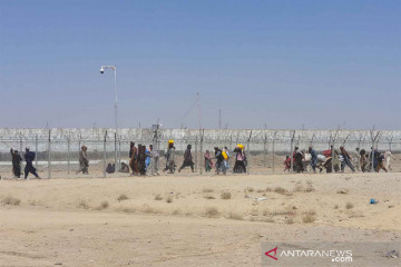 Warga Afghanistan lintasi perbatasan Chaman