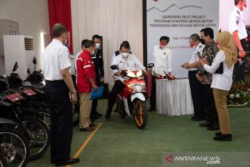 Menteri ESDM ingin UKM terlibat dalam program sepeda motor listrik