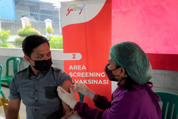 Godrej Indonesia beri 4.500 dosis vaksin bagi karyawan dan keluarga