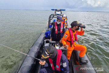 Basarnas perluas lokasi pencarian tujuh korban kapal terbalik