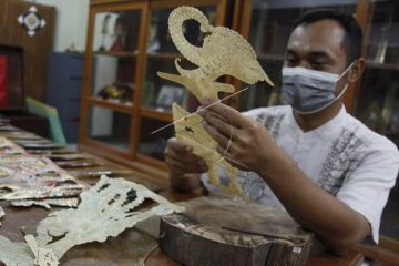 Produksi wayang kulit