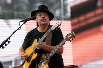 Carlos Santana tampil di konser We Love NYC