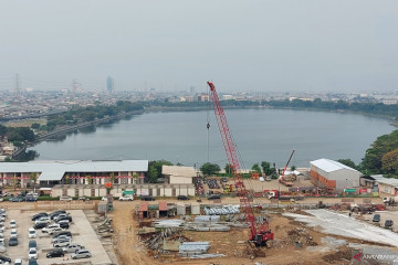 Menikmati keindahan Waduk Cincin Tanjung Priok dari JIS