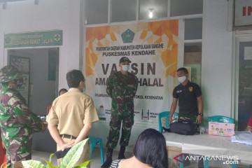 Komandan Kodim Sangihe tinjau serbuan vaksinasi di Kecamatan Kendahe