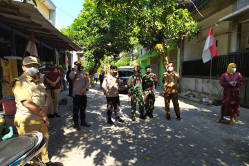 Gresik pindahkan pasien yang jalani isoman ke tempat isolasi terpusat