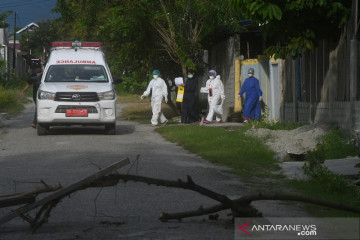 Penutupan akses menuju wilayah zona merah di Palu