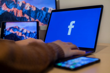 Rusia denda Facebook dan Twitter karena tidak hapus konten