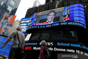 Penghargaan Emmy Internasional yang diterima Andrew Cuomo dicabut