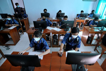 Simulasi asesmen nasional berbasis komputer