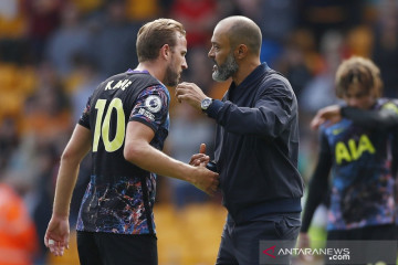 Nuno Santo sumringah sambut komitmen Harry Kane bertahan di Tottenham