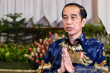 Jokowi beri selamat lifter peraih medali pertama Paralimpiade 2020