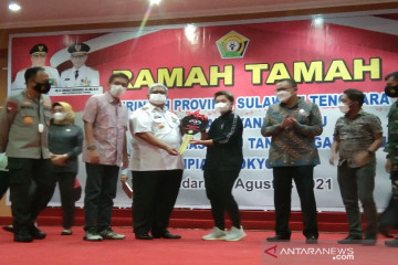 Pemprov Sultra apresiasi Apriyani Rahayu dengan hadiah mobil