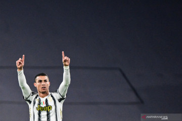 Resmi tinggalkan Juventus, Ronaldo tulis perpisahaan menyentuh ke fans