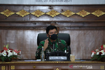 Panglima TNI minta semua pihak memperkuat komitmen penanganan COVID-19