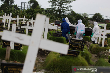 Kasus COVID-19 bertambah 7.427 orang, Jatim laporkan tambahan terbesar