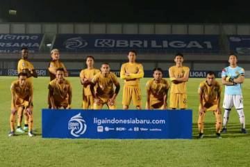 Dua gol Ezechiel Ndouasel bawa Bhayangkara FC kalahkan Persiraja 2-1