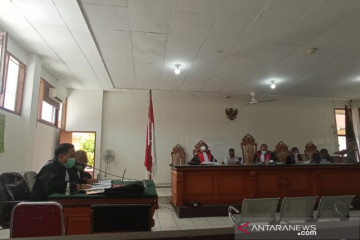 Pimpinan DPRD Jabar Ade Barkah didakwa terima suap Rp750 juta