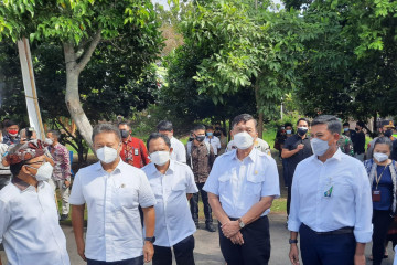 BPJAMSOSTEK vaksinasi pekerja pariwisata di Bali