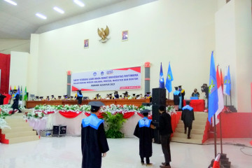 Digelar terbatas dengan prokes, Unpatti Ambon wisuda 1.056 lulusan