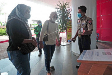 Pusat perbelanjaan di Jambi dibuka kembali