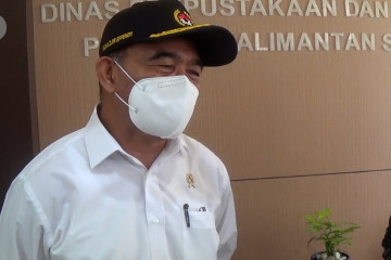 Menko PMK tinjau kantor Dispersip Kalsel