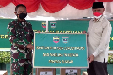 Pangdam I/BB salurkan bantuan konsentrator oksigen ke Sumbar